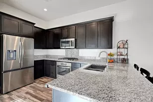 3700 Hovnanian Dr, Sacramento, CA 95834 - Photo 7