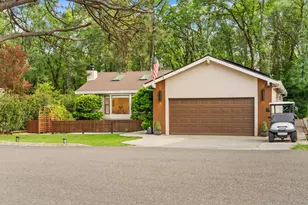 23218 Broadmoor Ct, Auburn, CA 95602 - Photo 3
