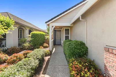 9932 Westminster Way, Elk Grove, CA 95757 - Photo 3