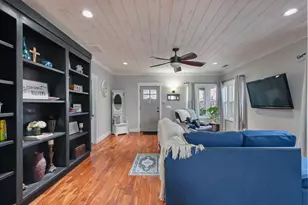 526 Flower St, Turlock, CA 95380 - Photo 5