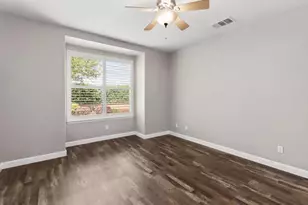 8013 Solomon Dr, Elk Grove, CA 95757 - Photo 19