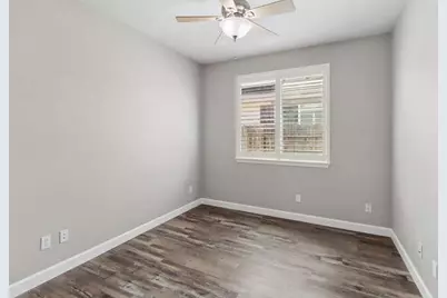 8013 Solomon Drive, Elk Grove, CA 95757 - Photo 25