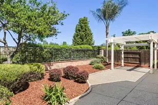 8013 Solomon Dr, Elk Grove, CA 95757 - Photo 37