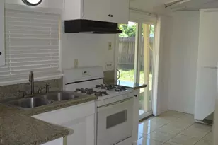 5729 Mascot Ave, Sacramento, CA 95824 - Photo 7