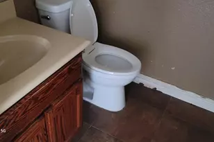 5935 Bamford Dr, Sacramento, CA 95823 - Photo 17