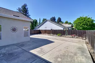6813 Desta Ct, Elk Grove, CA 95758 - Photo 37
