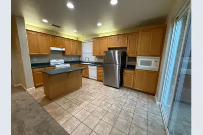 301 Unity Circle, Sacramento, CA 95833 - Photo 3