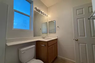 301 Unity Cir, Sacramento, CA 95833 - Photo 13