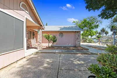 613 Hillstock Court, Patterson, CA 95363 - Photo 5