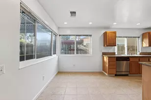 2744 Catania Way, Sacramento, CA 95826 - Photo 11