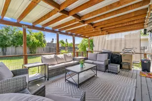 906 E 19th St, Marysville, CA 95901 - Photo 17