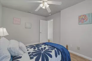 226 Bittercreek Dr, Folsom, CA 95630 - Photo 31