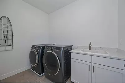 4172 Eventide Avenue, Sacramento, CA 95835 - Photo 17