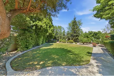 2159 Knollwood Court, Manteca, CA 95336 - Photo 45