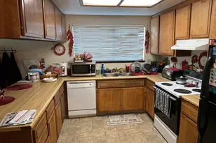 8280 Florintown Way, Sacramento, CA 95828 - Photo 7