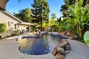 9362 Savin Pl, Elk Grove, CA 95624 - Photo 39