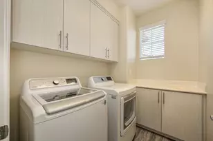 10789 Portico Cir, Rancho Cordova, CA 95670 - Photo 17