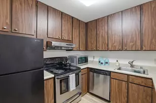 640 Woodside Sierra, Sacramento, CA 95825 - Photo 15