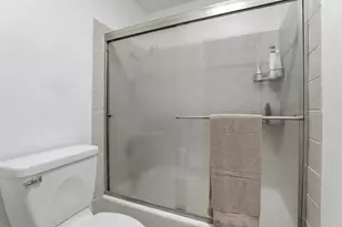 640 Woodside Sierra, Sacramento, CA 95825 - Photo 19