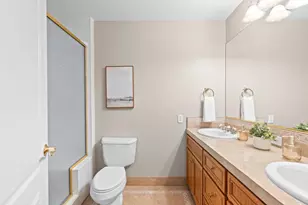 6919 Los Olivos Way, Carmichael, CA 95608 - Photo 19