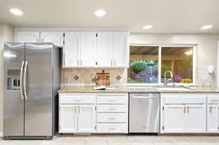 6919 Los Olivos Way, Carmichael, CA 95608 - Photo 7