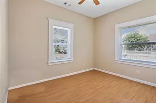 214 W 7th St, Tracy, CA 95376 - Photo 29