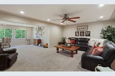 610 W Tokay Street, Lodi, CA 95240 - Photo 23