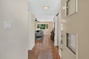 1185 Weber Way, Sacramento, CA 95822 - Photo 7