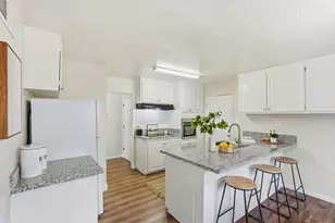 8200 Zenith Dr, Citrus Heights, CA 95621 - Photo 11