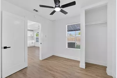 4707 Parker Avenue, Sacramento, CA 95820 - Photo 9