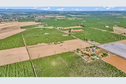 14105 El Capitan Way, Delhi, CA 95315 - Photo 9