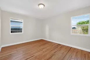 5250 Emerson Rd, Sacramento, CA 95820 - Photo 13