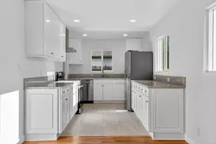 5250 Emerson Rd, Sacramento, CA 95820 - Photo 3