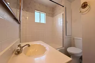 1104 Beverly Dr, Modesto, CA 95351 - Photo 11