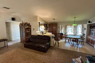 1461 E D St, Oakdale, CA 95361 - Photo 19