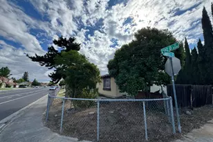 1461 E D St, Oakdale, CA 95361 - Photo 13