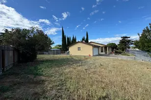1461 E D St, Oakdale, CA 95361 - Photo 7