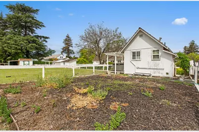 2400 Woodland Avenue, Modesto, CA 95358 - Photo 33