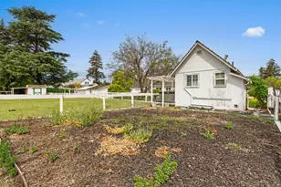 2400 Woodland Ave, Modesto, CA 95358 - Photo 33