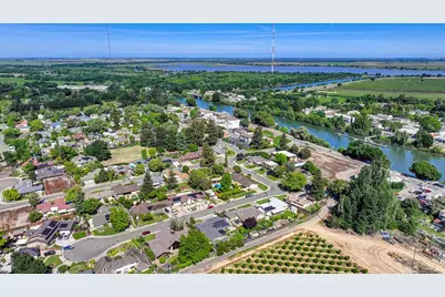 1124 Schauer Court, Walnut Grove, CA 95690 - Photo 31