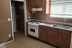 1865 E Acacia St, Stockton, CA 95205 - Photo 9