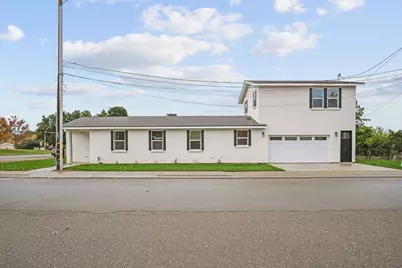 243 E E 3rd St, Tracy, CA 95376 - Photo 3