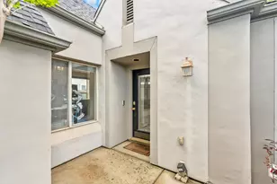 6426 Noble House Ct, Elk Grove, CA 95758 - Photo 3