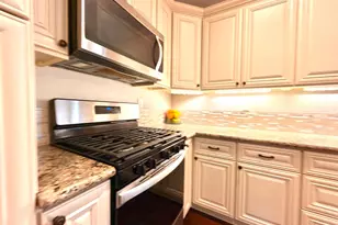 775 Oldenburg Way, Galt, CA 95632 - Photo 9