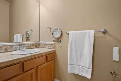 8204 Ashcrest Lane, Fair Oaks, CA 95628 - Photo 15