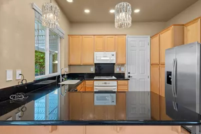 8204 Ashcrest Lane, Fair Oaks, CA 95628 - Photo 11