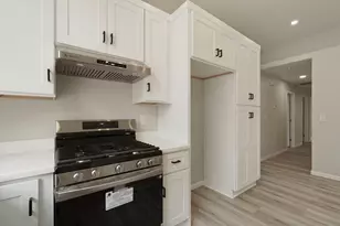 9673 Twin Creeks Ave, Stockton, CA 95219 - Photo 15