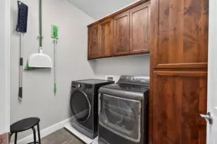 2040 Somers St, Roseville, CA 95747 - Photo 23