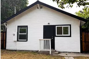 2117 E Washington St, Stockton, CA 95205 - Photo 11