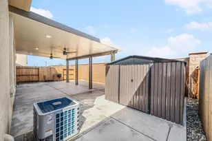 8488 Anker Wy, Elk Grove, CA 95757 - Photo 41